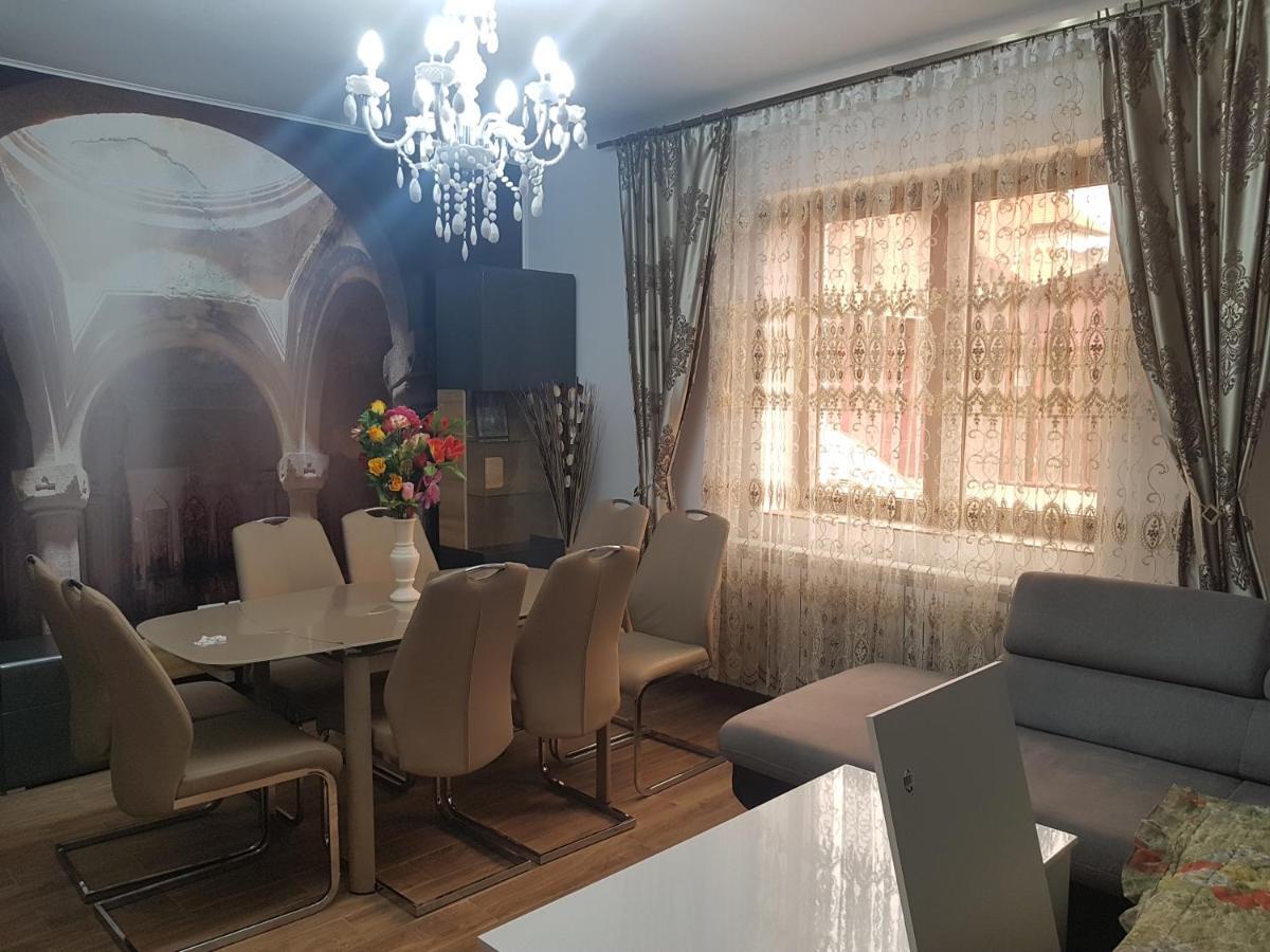 Hotel Casa Cojanu Petroşani Exteriér fotografie